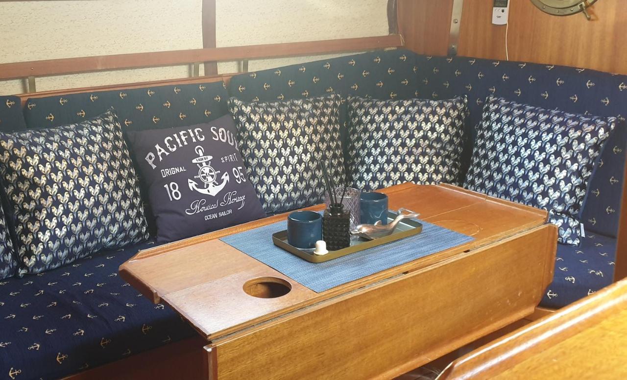 Sailboat Chanel คาร์ลซัมน์ ภายนอก รูปภาพ
